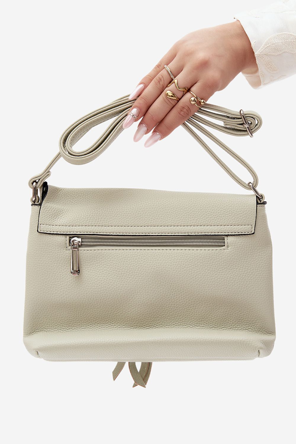 Day time clutch model 230406 Step in style