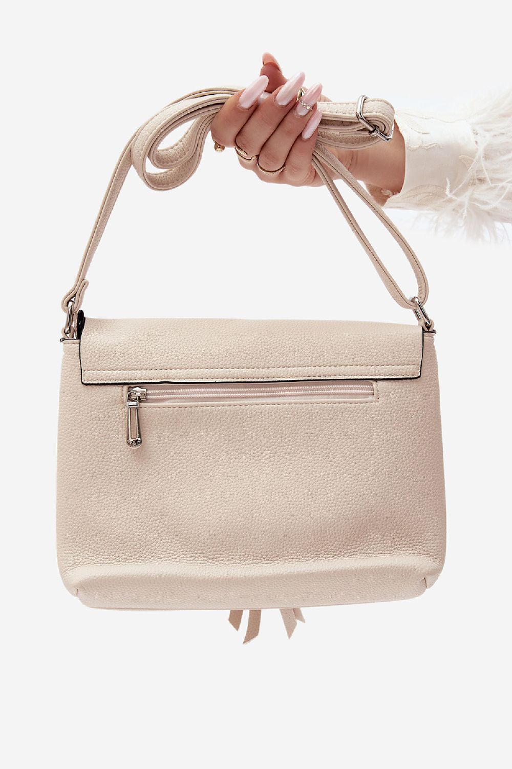 Day time clutch model 230407 Step in style