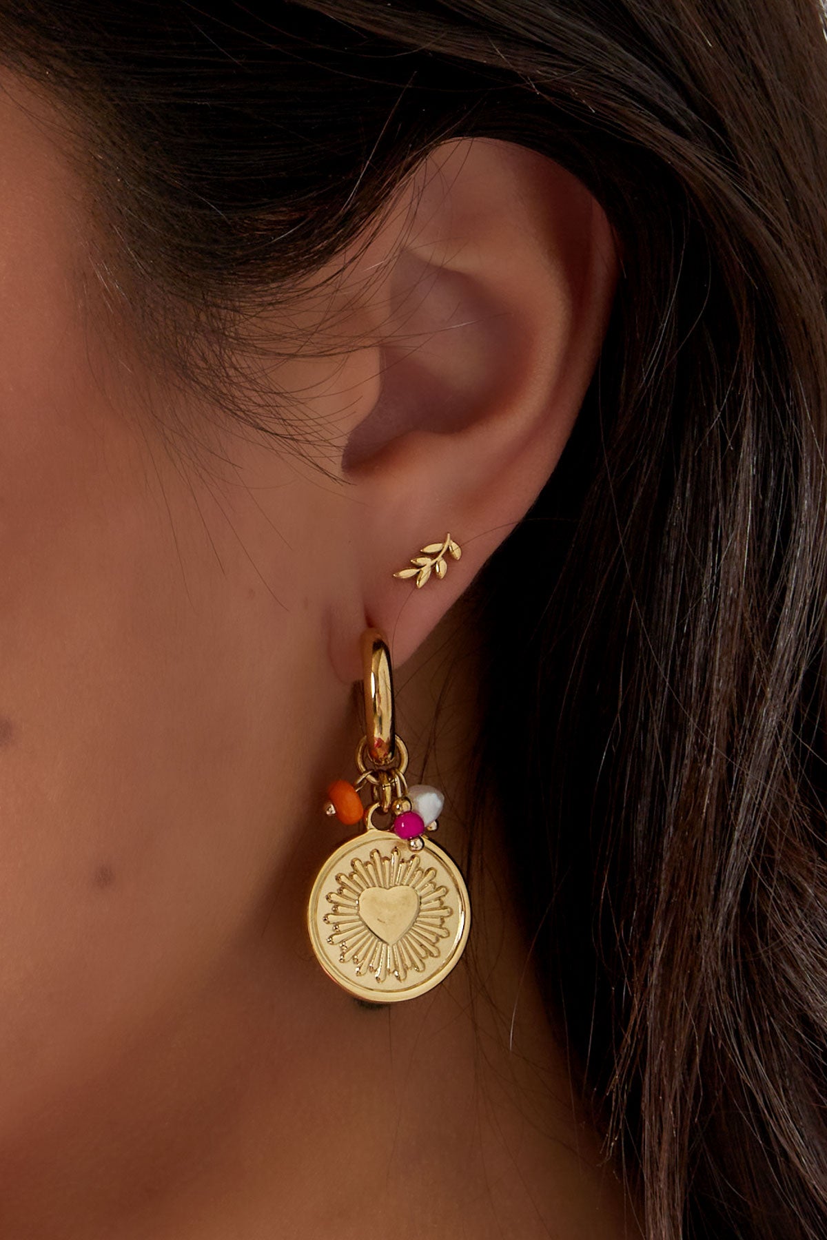 ear studs leaves