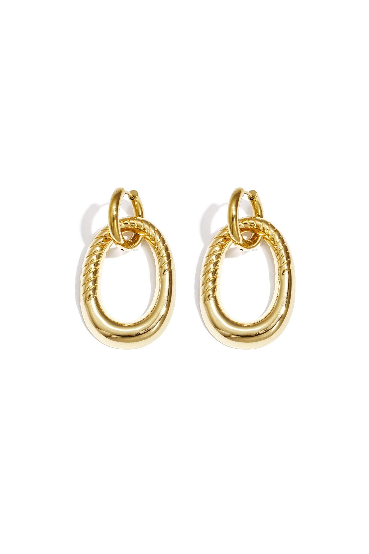 Statement oorbellen met gedetailleerde ovale hanger