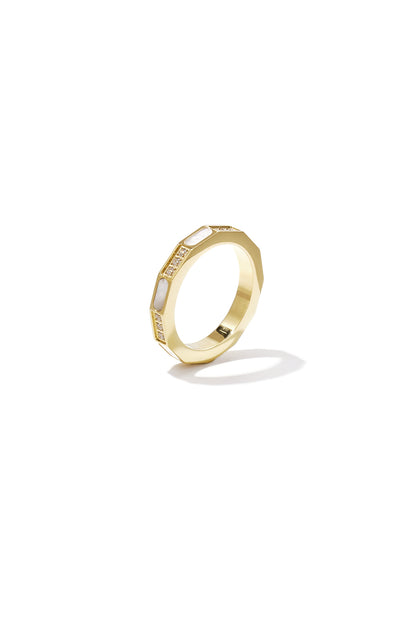 Hoekige ring met steentjes en parelmoer detail