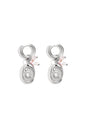 Oorbellen met kralen en schelp charm